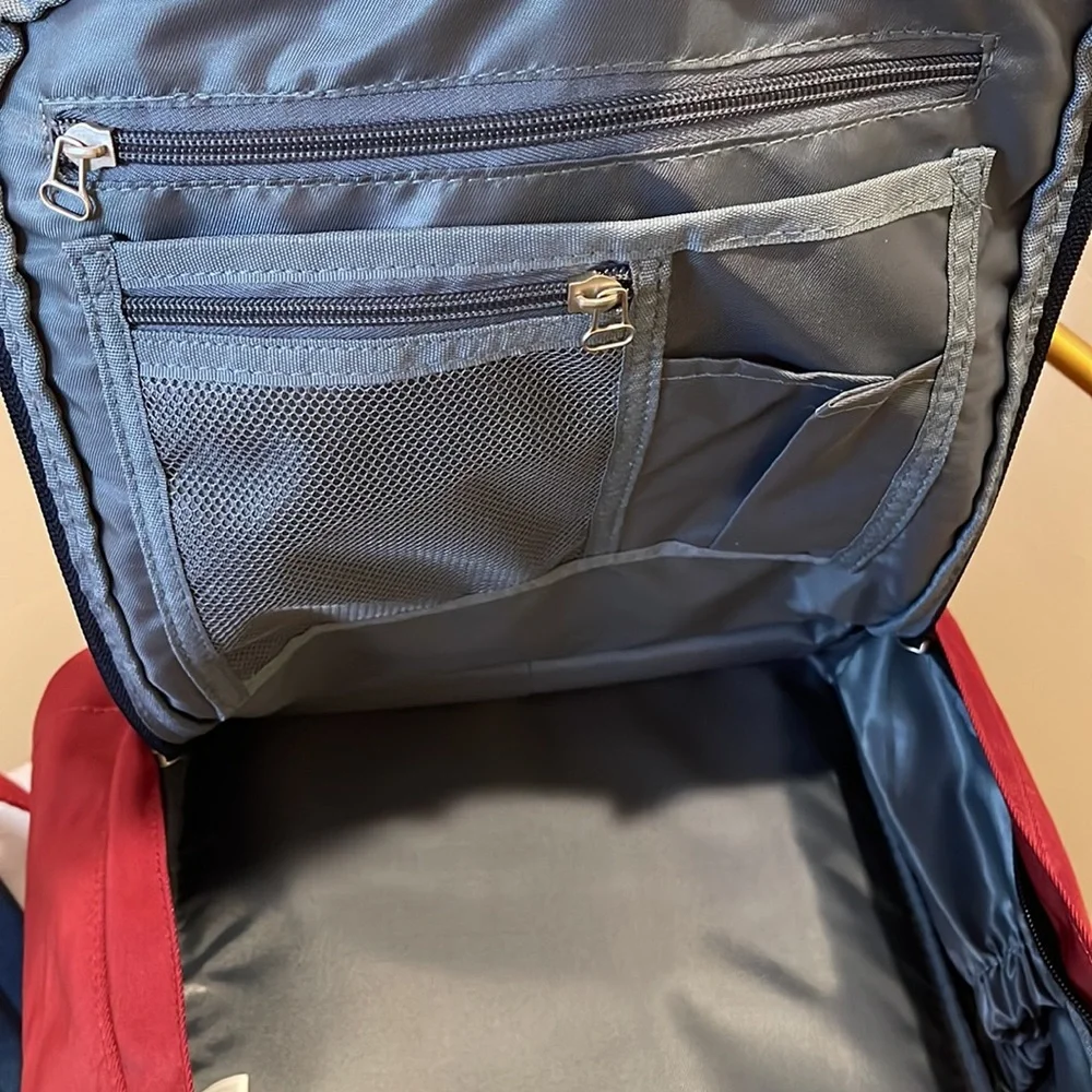 HCC Backpack - Picture 11 of 13